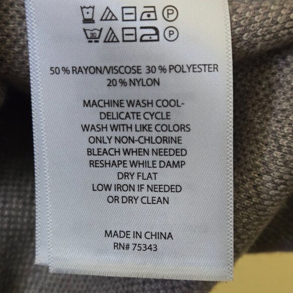 House Of Harlow 1960 Fringe Windowpane Plaid Poncho One Size - Picture 9 of 9